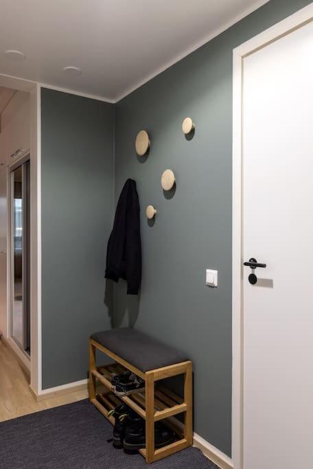 רובניימי Luxury Forest Apartment מראה חיצוני תמונה